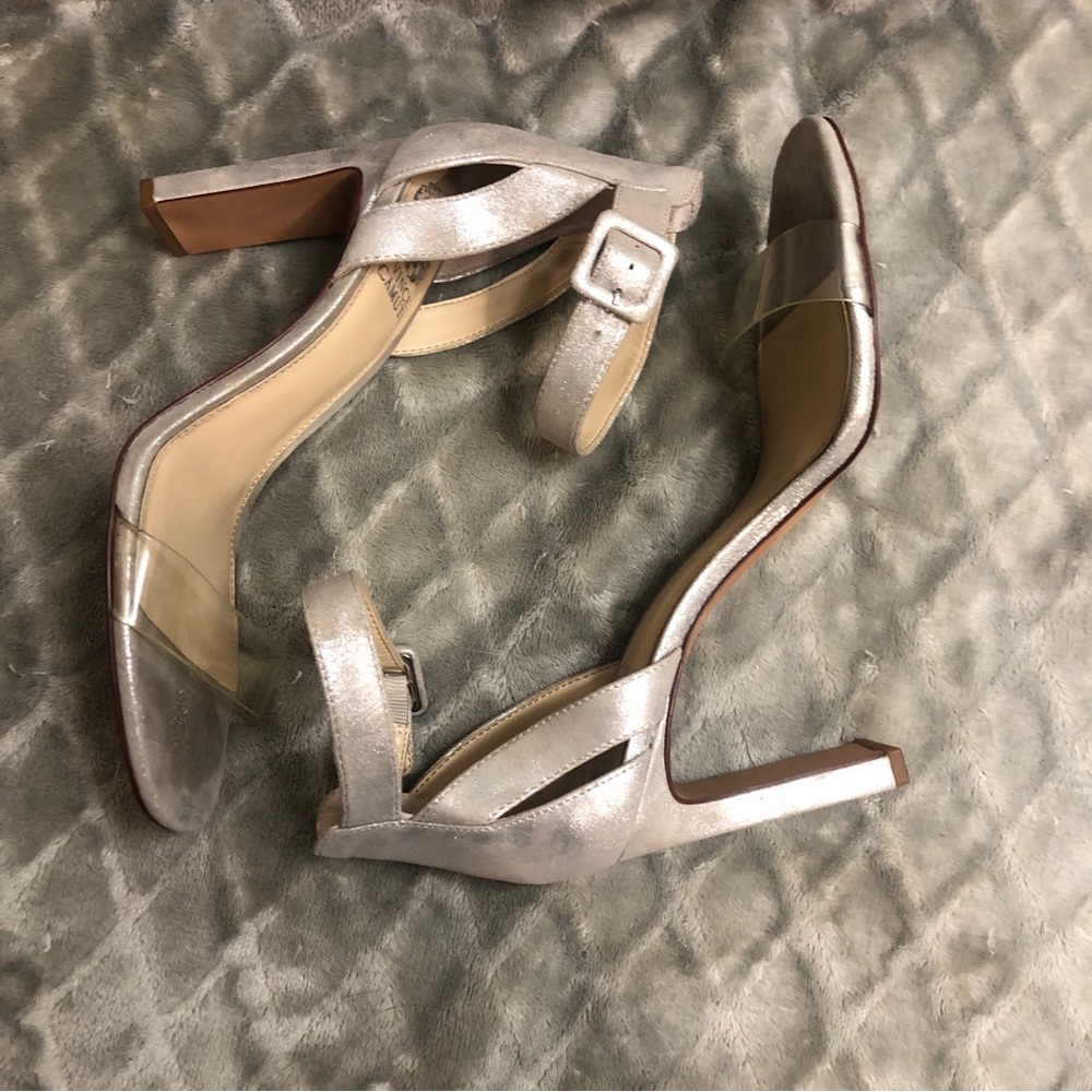 Vince Camino Bevveyn Heels